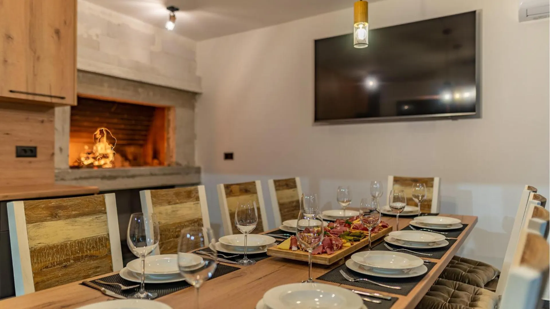 4 Bedroom Gorgeous Home In Murvica 펜션