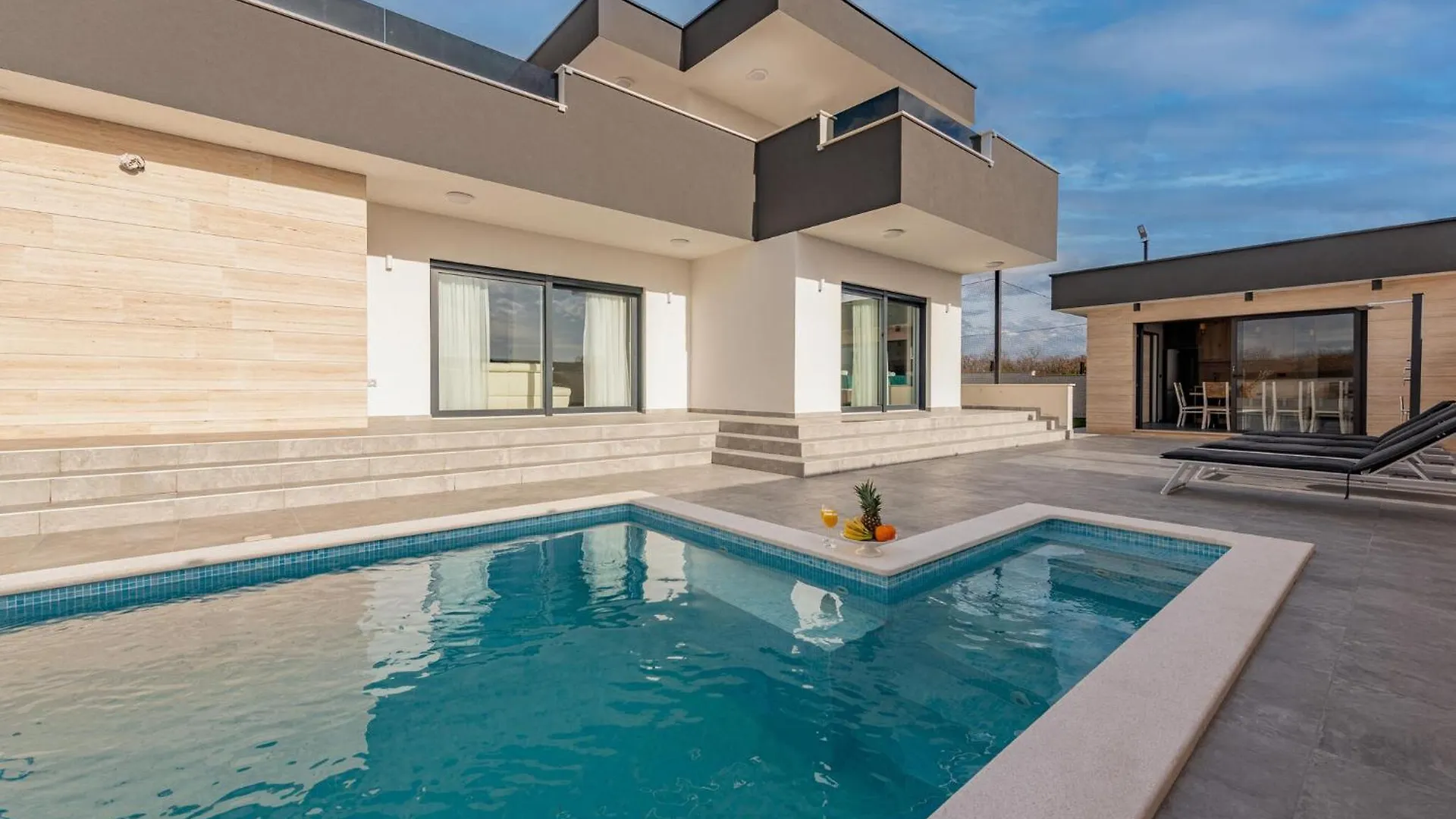 4 Bedroom Gorgeous Home In Murvica Murvica  Croatia